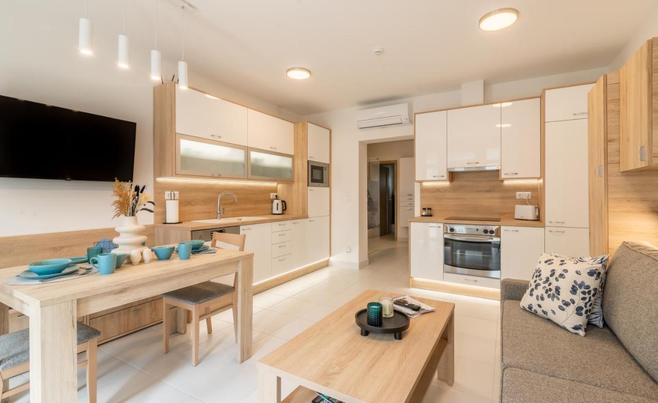 Jegmadar & Fekete Golya Apartmanok Mosonmagyaróvár Exterior foto